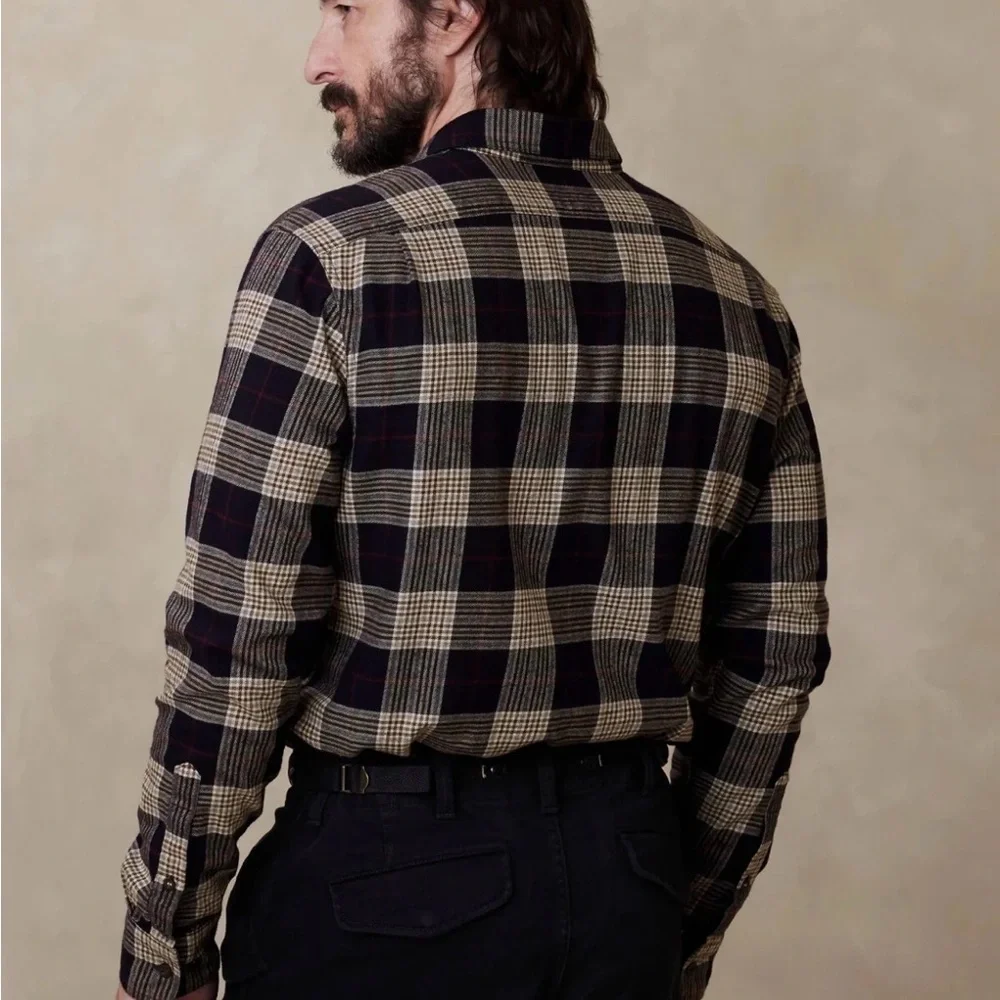 Banana Republic‎ Men's Emiliano Utility Shirt, Navy Plaid Sz Medium - $80